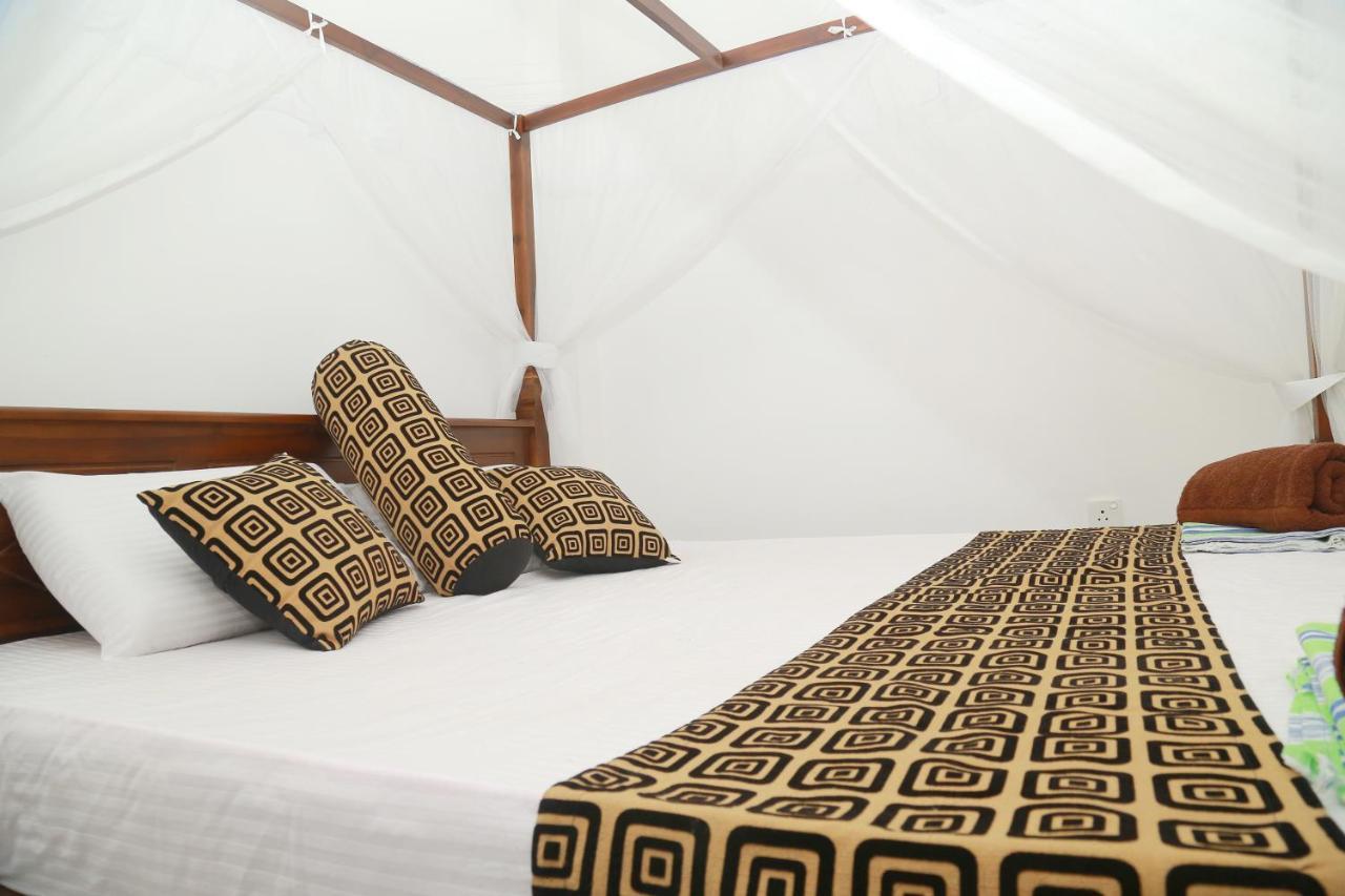 Happy Spring Guest Bed & Breakfast มิริสซา ภายนอก รูปภาพ