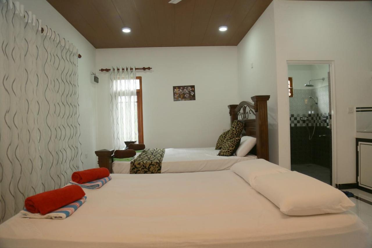 Happy Spring Guest Bed & Breakfast มิริสซา ภายนอก รูปภาพ
