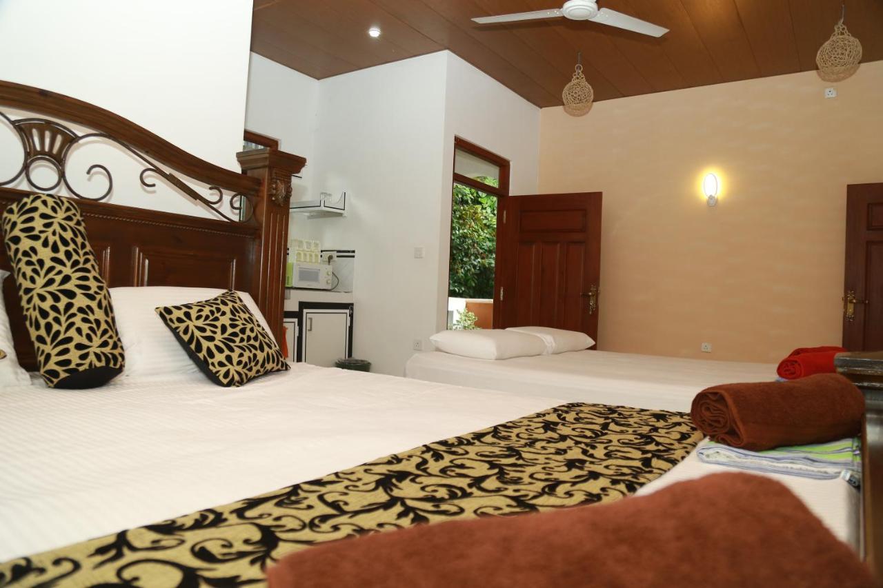 Happy Spring Guest Bed & Breakfast มิริสซา ภายนอก รูปภาพ